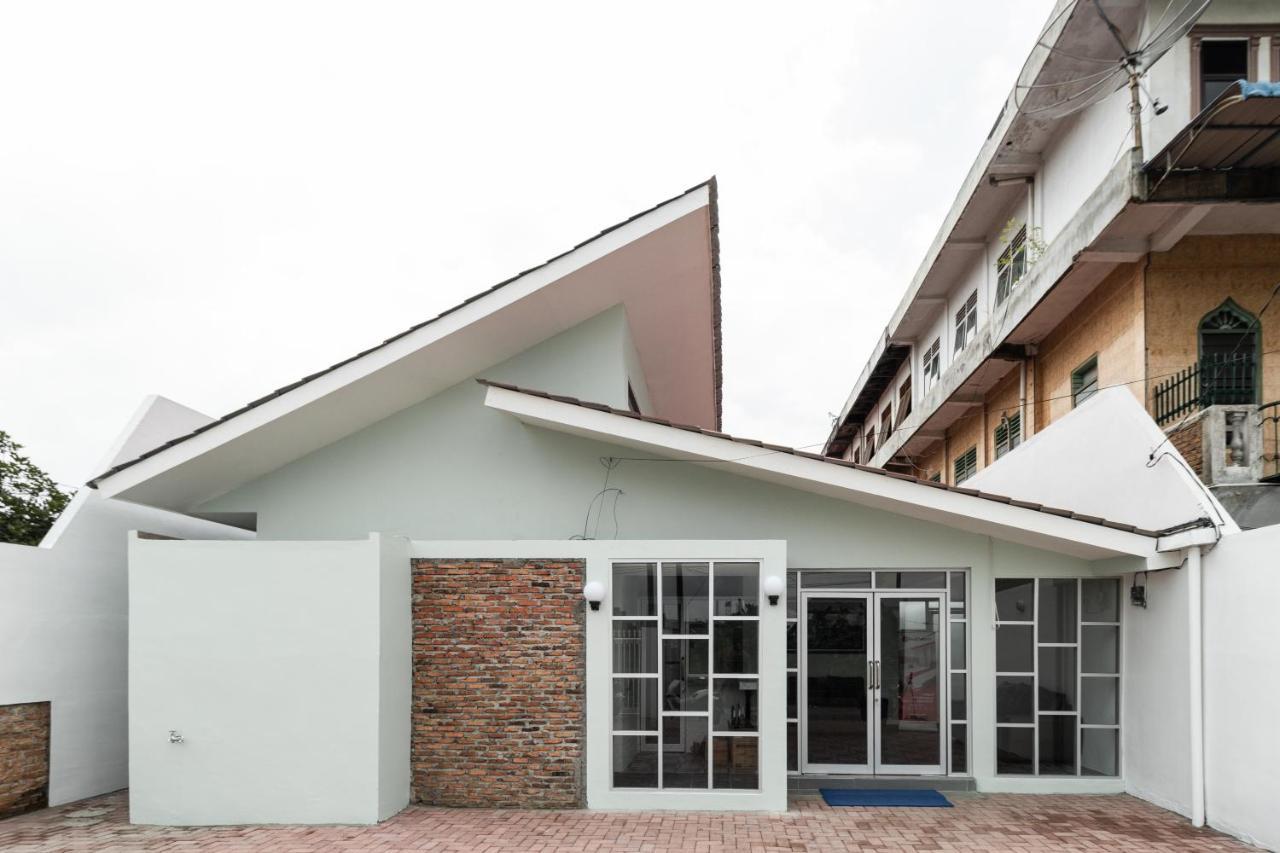 Reddoorz Plus Near Rs Usu Medan 2 المظهر الخارجي الصورة